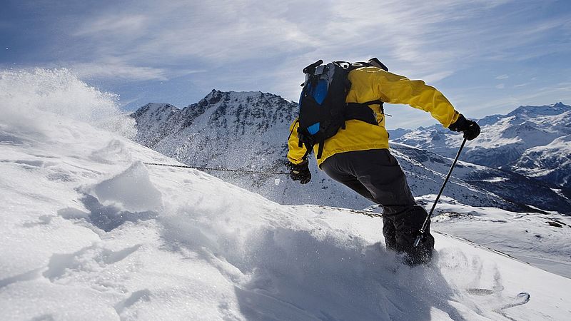 The cruciate ligament is often injured while skiing The cruciate ligament is often injured while skiing
